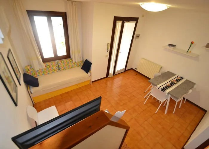 Onda Blu Apartment *